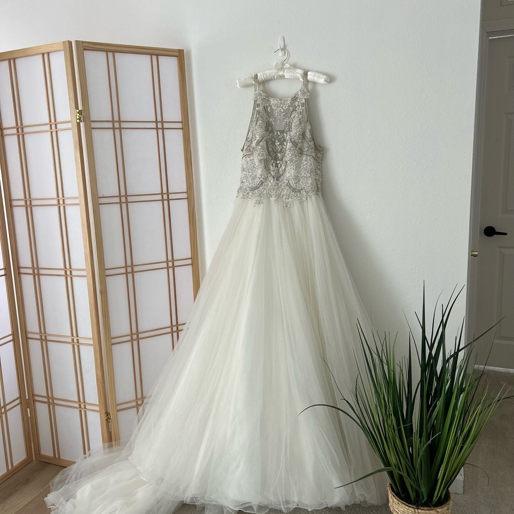 Maggie Sottero Ivory Halter Sleeveless Wedding Gown